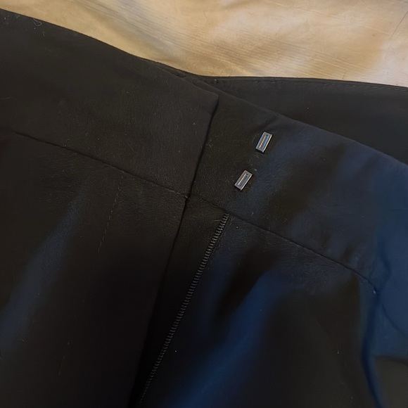 TAHARI black full leg dress pants nice and long! - Picture 4 of 5
